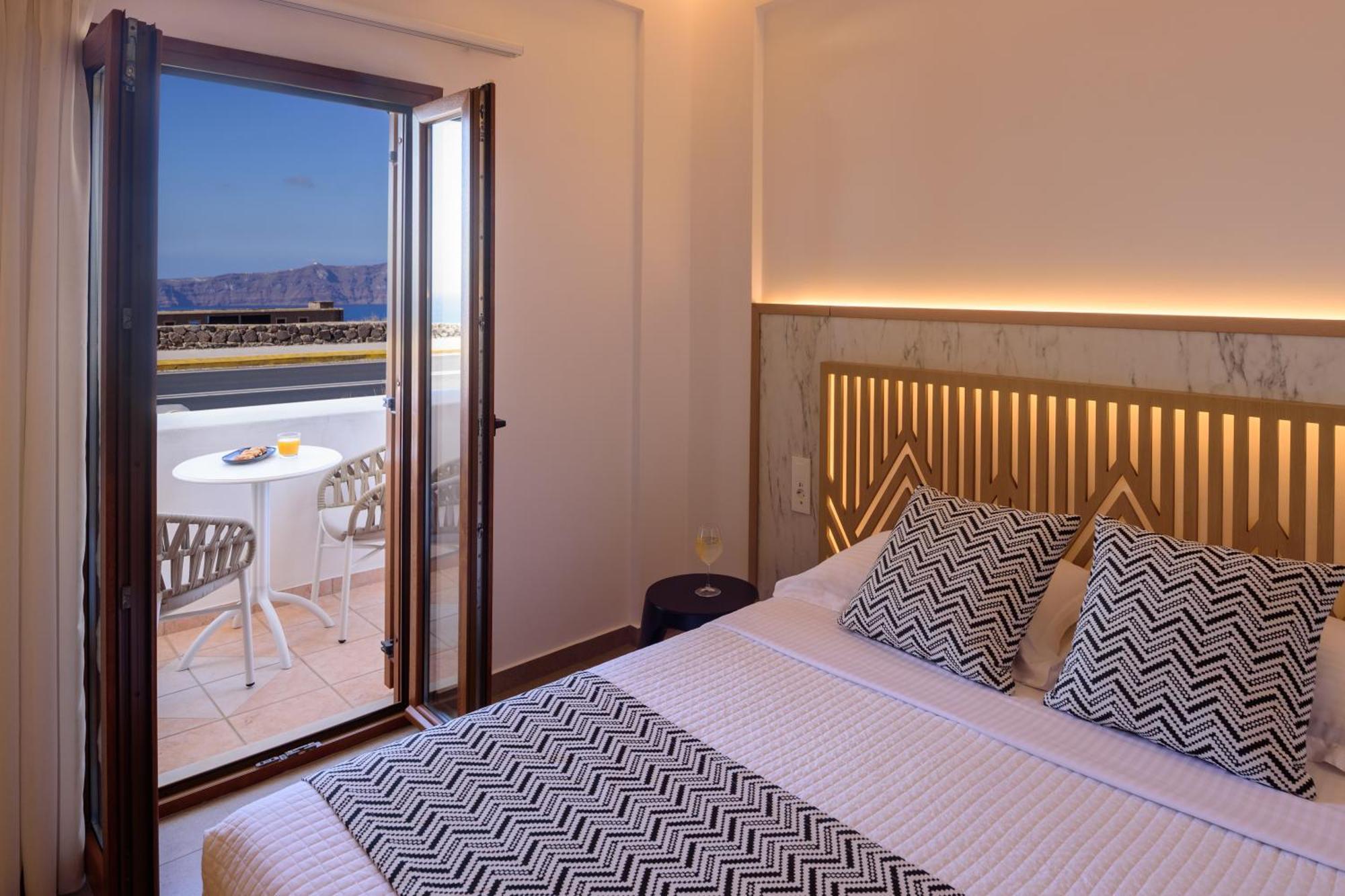 Astir Thira Hotel Fira  Habitación foto
