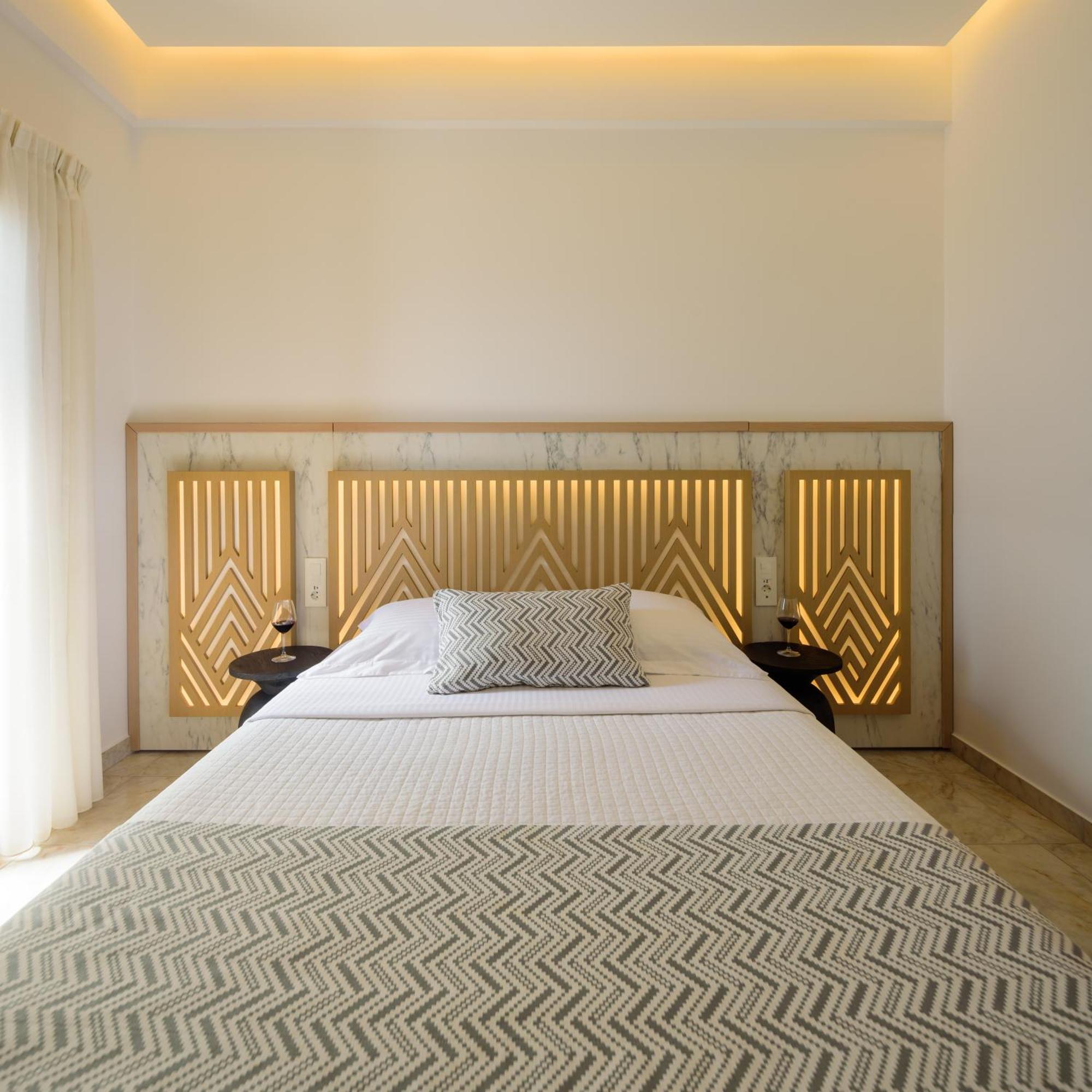 Astir Thira Hotel Fira  Habitación foto